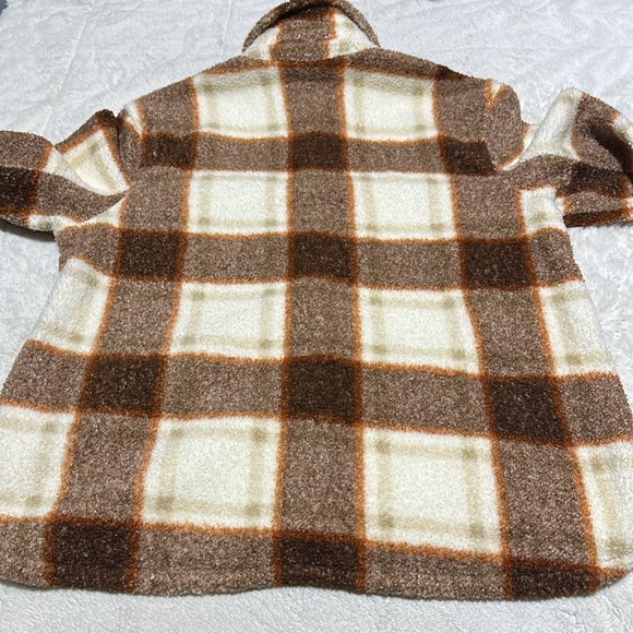 Abercrombie & Fitch | size xlarge | sherpa jacket